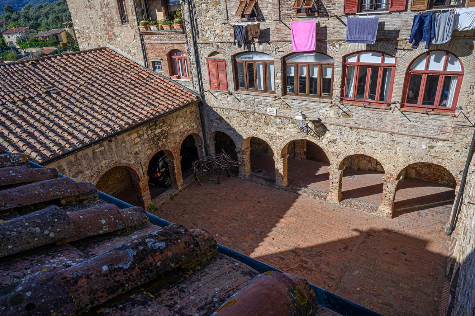 Il Chiostro Appartamenti & Suites Suvereto Exterior foto