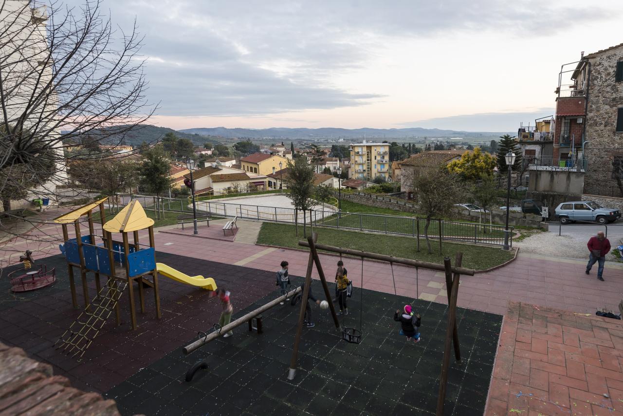 Il Chiostro Appartamenti & Suites Suvereto Exterior foto